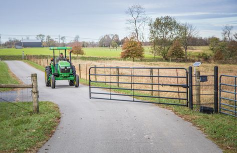 Farm Gate Ideas, Tennessee Landscaping, Driveway Gate Ideas, Driveway Gate Diy, Farm Gates Entrance, Automatic Gates Driveways, Automatic Gate Opener, Gate Openers, Fencing Ideas