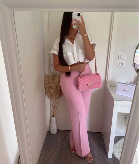 Mother's Day Outfits Black Women, Grown Woman Style Classy, Pink Dinner Outfit Classy, Classy Chic Spring Outfits, Office Girly Aesthetic, Church Outfit Pants Classy, Classy Latina Outfits, Pink Baddie Outfits Night Out, Mother Day Outfit Ideas Black Women