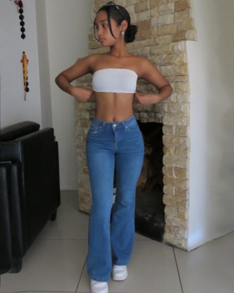 Flare jeans, y2k aesthetic, high rise flare jeans Flare Jeans With Tank Top, High Rise Flair Jeans Outfit, High Waisted Blue Jeans Outfit, Low Waisted Leggings Outfit, Midrise Jean Outfit Y2k, Tube Top Fits Aesthetic, Flare Jeans With Air Forces, Low Waisted Jeans Flare, High Rise Flared Jeans