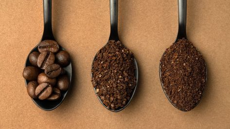 Coffee Grind Size Chart: How Grind Size Affects Coffee Flavor - 2021 - MasterClass Coffee Grinds, Mens Haircut, Coffee Scoop, Outdoor Room, Coffee Uses, Food Science, Tiny Food, Coffee Tasting, Best Chef