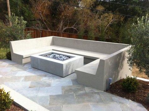 Concrete Lounge Outdoor, Outdoor Rectangle Fire Pit Ideas, Outdoor Seating Concrete, Concrete Seating Outdoor, Boma Ideas Fire Pits, Fire Pits With Seating, Fire Pit Near Pool, Fire Pit Ideas Outdoor, Cement Fire Pit