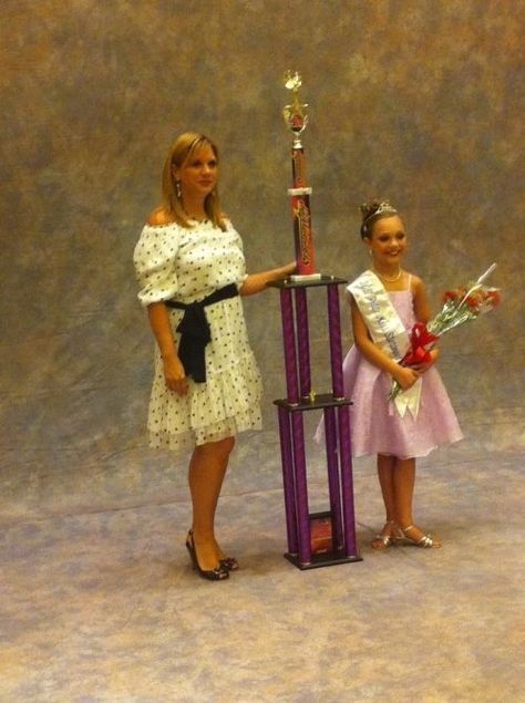 Maddie Ziegler Awards, Maddie Ziegler Dance Moms Season 1, Melissa Ziegler, Dance Trophies, Melissa Gisoni, Madison Ziegler, Dance Nation, Dance Moms Clips, Dance Moms Season