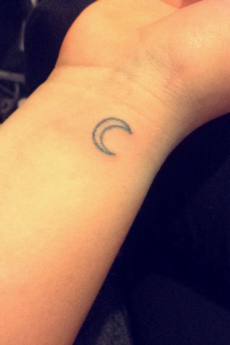 Moon Stick And Poke Tattoo, Stick And Poke Moon, Sun And Moon Stick And Poke, Moon Tattoo Stick And Poke, Stick And Poke Tattoo Moon, Moon Stick N Poke, Simple Stuck And Poke Tattoo, Moon Stick And Poke, Stick And Poke Tattoo Ideas Meaningful