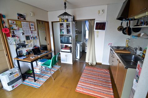 japanese apartment 3 Japan Small Apartment, Japan Apartment Interior, Small Japanese Apartment, Tiny Japanese Apartment, Japan Homes, Japanese Apartment Interior, Japanese Interior Design Modern, Japan Apartment, Tokyo Apartment