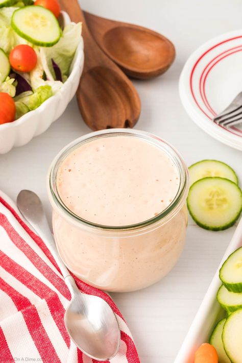 Salsa Ranch Dressing - Eating on a Dime Red Pepper Ranch Dressing, Salsa Ranch Dressing Recipe, Mexi Ranch Dressing, Catalina Dressing Recipes, Salsa Ranch Dressing, Applebees Recipes, Salsa Ranch, Homemade Dressing Recipe, Spicy Ranch Dressing