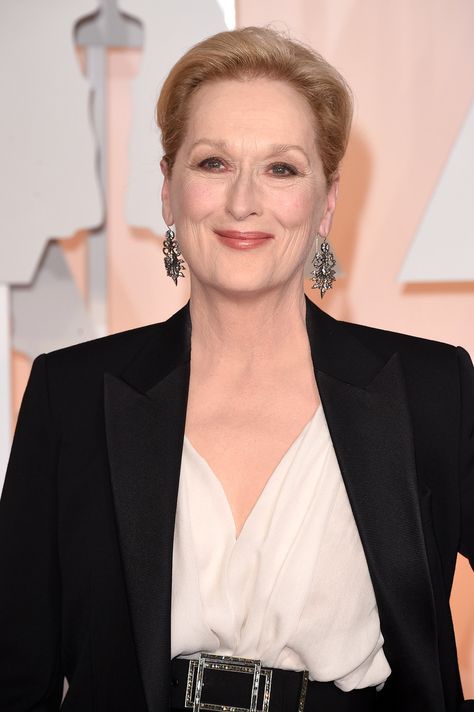 We loved the intricate design of Meryl Streep’s Fred Leighton jewels, which highlighted the geometric belt that cinched her Lanvin outfit. Oscar Jewelry, Equal Rights Amendment, Oscars 2015, Fred Leighton, Celebrity Stars, Devil Wears Prada, Helen Mirren, Meryl Streep, Equal Rights