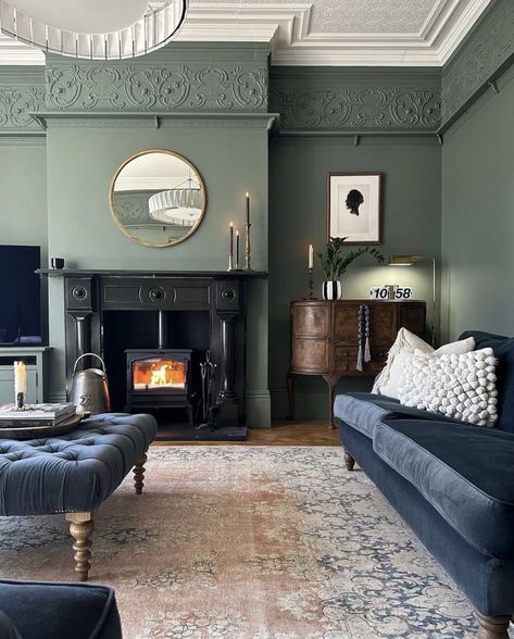 11 Flawless Farrow and Ball Living Room Colour Scheme Ideas 7 Rugless Rooms, Sage Living Room, Farrow And Ball Living Room, Blue And Green Living Room, Navy Living Rooms, Victorian Living Room, Cosy Living Room, Living Room Color Schemes, Room Color Schemes