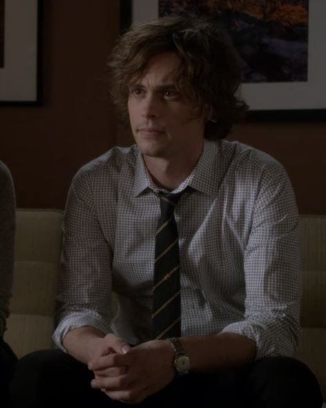 Season 15 Spencer Reid, Spencer Reid Fbi Vest, Spencer Reid Hands, Spencer Reed, Dr Reid, Dr Spencer Reid, Crimal Minds, Matthew Gray, Matthew Gray Gubler