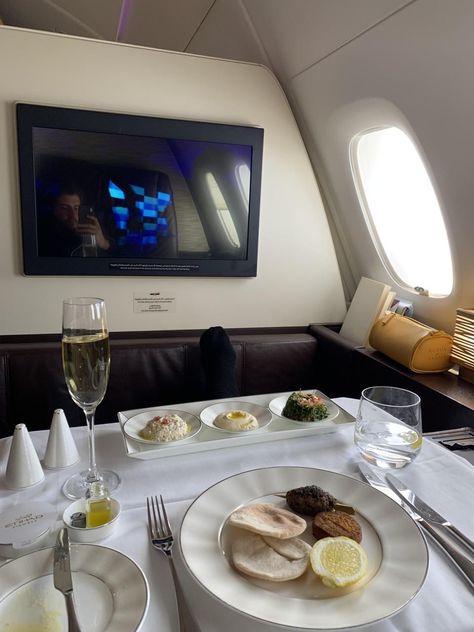 Flying First Class, First Class Flights, Business Class Flight, Luxury Private Jets, Book Cheap Flights, Private Plane, Rich Lifestyle, Luxury Lifestyle Dreams, Future Lifestyle