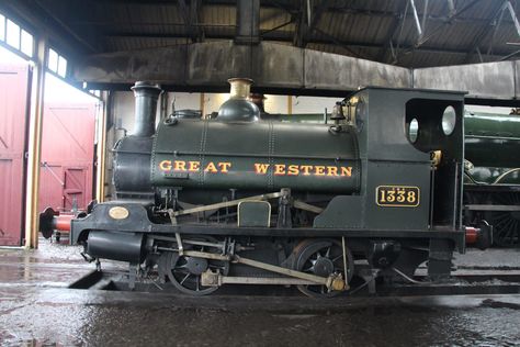 Alle Größen | IMG_7181 Great Western Railway Steam Locomotive No. 1338 | Flickr - Fotosharing! Railway Architecture, Steam Trains Photography, Steam Trains Uk, Great Western Railway, Steam Engine Trains, Steam Railway, Railroad Photography, Rail Car, Trainspotting