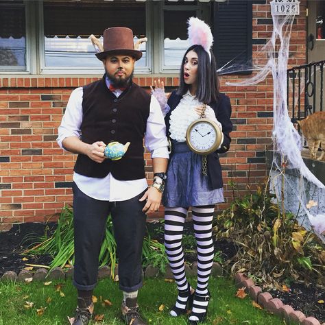 DIY March Hare and White Rabbit Alice In Wonderland costumes Alice In Wonderland Family Costumes, Diy Alice In Wonderland Costume, Mad Hatter Diy Costume, March Hare Costume, Diy Alice In Wonderland, White Rabbit Costumes, Alice In Wonderland Rabbit, Mad Hatter Costume, Rabbit Costume