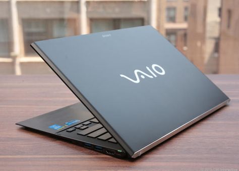 Sony Vaio Pro 13 Touch: So light. So small. So good. Sony Vaio Laptop, New Pc, Laptop Design, Nintendo 2ds, Sony Vaio, Whiskey Lover Gifts, Laptop Cooling Pad, Laptop Cheap, Gaming Station