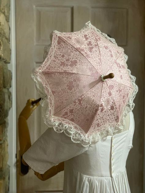 Victorian Umbrella Aesthetic, Rococo Umbrella, Victorian Umbrella, Victorian Parasol, Pink Angels, Parasol Wedding, Lace Parasol, Pall Mall, Vintage Umbrella