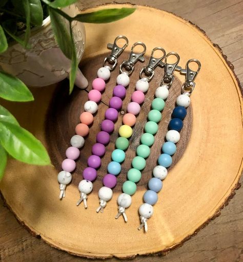 Cervical Dilation Beads Keychain Badge Buddy Educational - Etsy Cervical Dilation, Labour And Delivery, Delivery Hospital, Beads Keychain, Nurse Student, Badge Buddy, Labor Delivery, Beaded Keychains, Silicone Beads