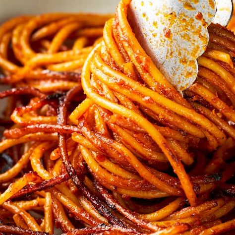 Burnt Spaghetti, Killer Spaghetti, Making Spaghetti, Creamy Tortellini, Cooking Spaghetti, How To Make Spaghetti, Adriatic Coast, Cooking Chocolate, Pasta Dinner Recipes