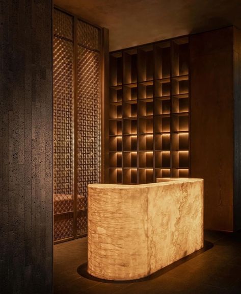 Reception Bar Design, Restaurant Architect, Restaurant Pictures, Spa Reception, Reception Counter, Yangzhou, Counter Design, Reception Design, Jw Marriott