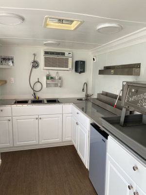 Fully Equipped Turnkey 2020 Shaved Ice Trailer - Paradise / Shaved ice trailer / 2020 - For Sale - Roaming Hunger Shave Ice Trailer, Shaved Ice Trailer, Custom Food Trucks, Ice Shavers, Sink Soap Dispenser, Snow Machine, Shave Ice, Concession Trailer, Ice Blocks