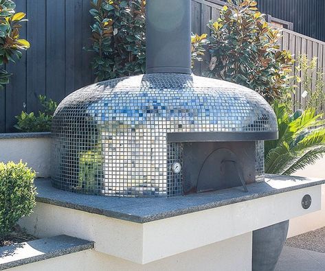 Outdoor pizza oven area