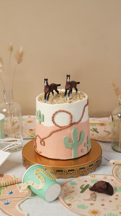 dessert ideas for kids parties 3rd Birthday Party Horse Theme, Horse Theme Desserts, Spirit Birthday Party Ideas Cake, Simple Western Birthday Cake, Western Horse Birthday Party, Horse Themed First Birthday Party, Wild Horses Birthday Party, Horse Third Birthday Party, Third Birthday Horse Theme