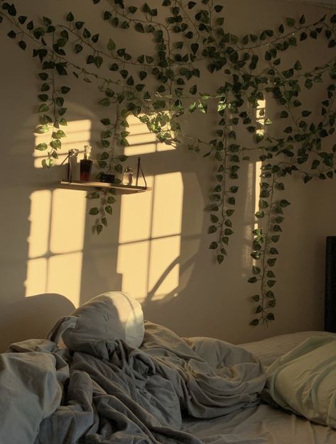 Ivy Wall Bedroom Aesthetic, Bed In The Corner Of The Room Aesthetic, Fake Vine Ideas Bedroom, Ivy On Roof Bedroom, Vines In Bedroom High Ceiling, Bedroom Ideas Vines And Lights, Fake Vines Aesthetic, Fake Vines In Corner Of Room, Roof Vines Bedroom