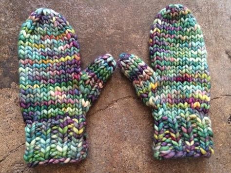 Mittens Knit, Crochet Mittens Free Pattern, Knitted Mittens Pattern, Bulky Knit, Knitted Mittens, The Mitten, Fingerless Mitts, Vogue Knitting, Crochet Mittens