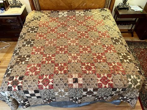 Dresden Plate Quilt, Lone Star Quilt, Bed Photos, Yellow Quilts, American Quilt, Dresden Plate, Antique Quilt, Star Quilts, Antique Quilts