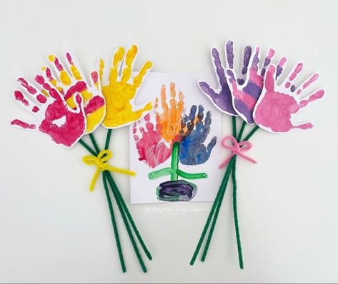 Handprint Flowers, Art Crafts For Kids, Mothers Day Crafts Preschool, Mother's Day Art, Spring Toddler Crafts, Mother's Day Crafts For Kids, Mothers Day Cards Craft, Easy Mother's Day Crafts, Mother's Day Activities