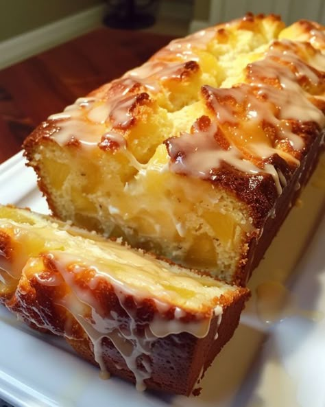 Bread Recipes Quick, Pineapple Quick Bread, Pineapple Zucchini Bread, Recipe Deli, Pineapple Bread, Pineapple Glaze, Baking Breads, Cream Cheese Bread, Recipes Quick And Easy