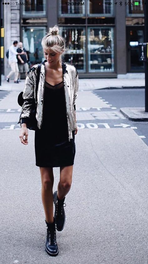 Dress With Combat Boots, Combat Boot Outfits, Casual Chique Stijl, Combat Boot Outfit, Combat Boots Style, Boating Outfit, Stil Inspiration, Looks Street Style, Outfit Trends