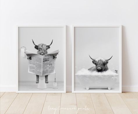 Cow Wall Art Bathroom, Bathroom Cow Decor, Cow House Decor, Western Kids Bathroom, Animals In Bathtub Art, Highland Cow Bathroom Decor, Highland Cow Art Living Room, Highland Cow Bathroom Ideas, Country Guest Bathroom