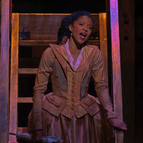 Angelica Schuyler Aesthetic, Hamilton Pfp, Angelica Hamilton, Feminine Characters, Hamilton Characters, Hamilton Aesthetic, Angelica Schuyler, Renée Elise Goldsberry, Hamilton Cast