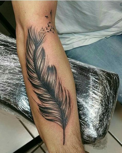 Feather Tattoo For Men, Tattoo Sayings, Indian Feather Tattoos, Empire Tattoo, Feather Tattoo Design, Flower Tattoo Shoulder, Geniale Tattoos, Dope Tattoos For Women, Wrist Tattoos For Women