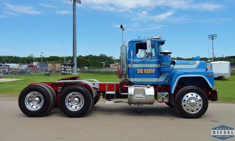 Show Trucks, Des Moines Iowa, Mack Trucks, Air Ride, Des Moines, Cool Trucks, Big Trucks, Iowa, Trucks