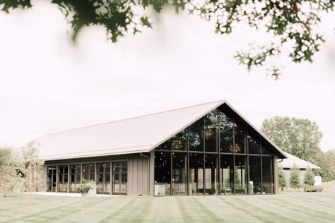 Barndominium Wedding Venues, Wedding Venue By Water, Wedding Venue Building Plans, Barndominium Wedding Venue Ideas, Mexico Venues, Pole Barn Wedding Venues, Wedding Venue Names, Wedding Venue Layout, Bride Suite