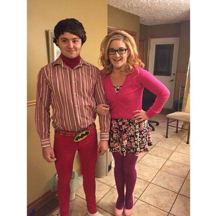 Bernadette and Howard Big Bang Theory Halloween Costumes, Big Bang Theory Costumes, Movie Costume Ideas, Squints And Wendy Peffercorn, Target Lady, Burger Images, Tv Show Characters, Iconic Halloween Costumes, Character Halloween Costumes