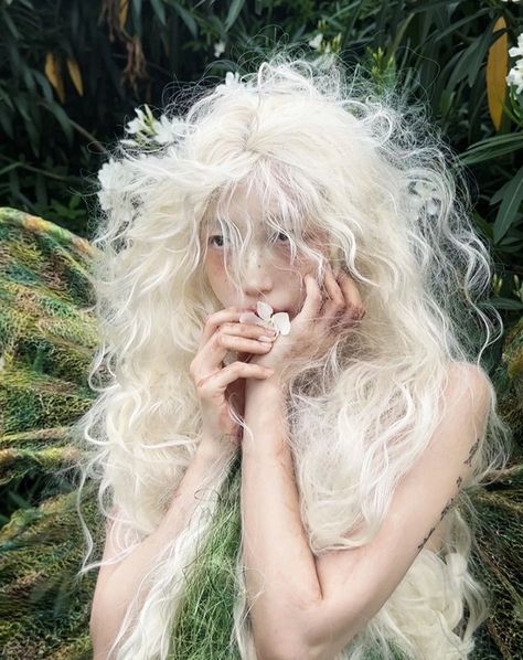 Wild Long Hair, Frost Hairstyles, Wavy Platinum Blonde Hair, Curly Hair Oc, Aesthetic Town, Elf Forest, Curly Straight Hair, Profile Reference, Fried Hair