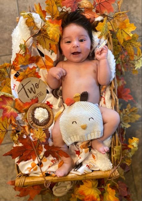 6 Month Thanksgiving Pictures, 1st Thanksgiving Pictures Baby, Thanksgiving Infant Photoshoot, Newborn Thanksgiving Pictures, Thanksgiving Pictures Baby, Thanksgiving Newborn Pictures, Thanksgiving Baby Photos, Thanksgiving Photo Ideas, Baby Thanksgiving Pictures