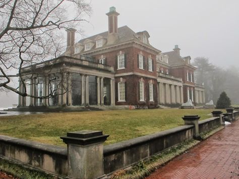 BIG OLD HOUSES Westbury House, Abandoned World, Abandoned Mansion For Sale, Old Westbury, Abandoned Mansion, Old Abandoned Houses, Old Mansions, Abandoned Mansions, Have Inspiration