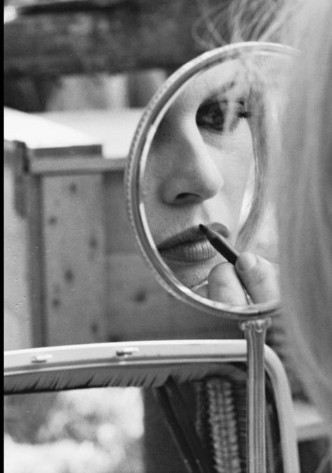 Bardot Makeup, Terry O Neill, Mirror Photography, Elisha Cuthbert, Bardot Style, Animal Activist, Heather Graham, Eliza Dushku, Serge Gainsbourg