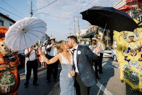 How to Plan a Perfect Second Line Parade for Your New Orleans Wedding - Il Mercato New Orleans Wedding Parade, Second Line Wedding, Magazine Street New Orleans, Second Line Parade, Second Line, New Orleans Wedding, Brass Band, Wedding Aesthetic, Good Times Roll