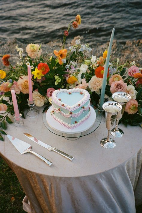 Small Engagement Party, Backyard Engagement Parties, Engagement Party Planning, Together Journal, Small Wedding Cakes, Eclectic Wedding, Garden Party Wedding, Retro Wedding, Wedding Mood Board