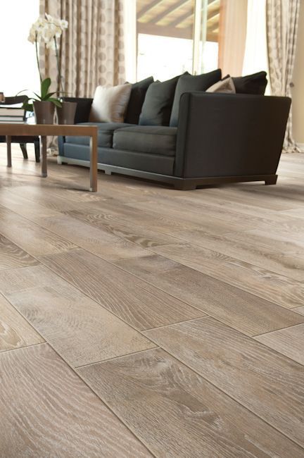 Porcelain Wood Tile Floor, Wooden Floors Living Room, Bedroom Floor Tiles, Living Room Floor Tiles, Room Floor Tiles, Faux Wood Tiles, Wooden Floor Tiles, Tiles Living Room, تصميم الطاولة