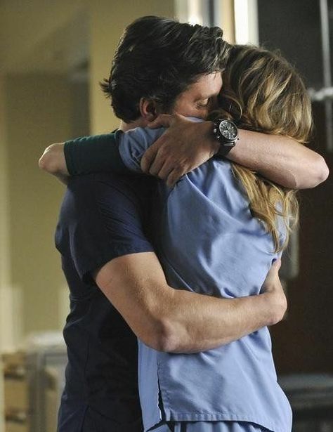 Deep Hugs Couple Photo, Arm In Arm Couple, Greys Anatomy Derek, Meredith And Derek, Patrick Dempsey, Meredith Grey, Cute Couples Hugging, Love Couple Photo, Medical Aesthetic