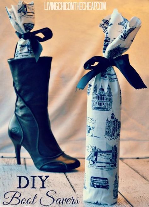 Boot Tree, Plastic Water Bottles, Diy Upcycle, Upcycle Projects, New Uses, Sewing Hacks, Diy Clothes, Diy Gifts, Super Easy