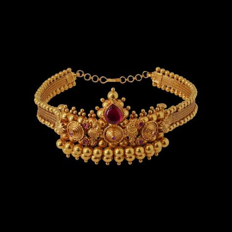 Vummidi Bangaru Jewellers, Antique Necklaces Design, Antique Gold Jewelry Indian, Gold Necklace Indian Bridal Jewelry, Antique Bridal Jewelry, Antique Jewelry Indian, Gold Wedding Jewelry, Wedding Jewellery Collection, Black Beaded Jewelry