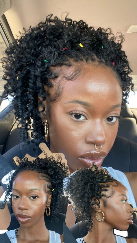 Micro twist into twisties into ponytail Micro Braids Ponytail, Flat Twist 90s Hairstyles, Hairstyles With Spring Twist Hair, Mini Twist Ponytail, 90s Twist Hairstyles, Creative Ponytails For Black Women, Hair Braided Into Ponytail, Marley Twists Short, Loose Twists