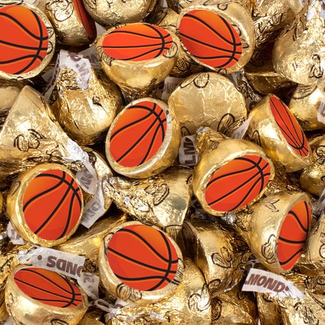 Cheer on your team with candy! These delicious individually wrapped Kisses candies are completely assembled with Basketball themed stickers. Fill goodie bags, party favors or create your own candy buffet table. Candy orders ship with cold pack packaging as needed. Team Snack Bags, Candy Orders, Basketball Snacks, Basketball Treats, Team Snacks, Basketball Theme Party, Basketball Stuff, Kisses Candy, Candy Buffet Tables