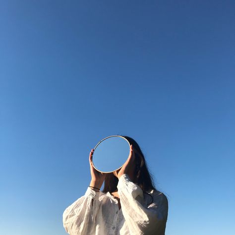 Hopeful Aesthetic Photography, Mirror Art Photography, Authenticity Aesthetic Photography, Poses With Clouds, Hope Aesthetic Photography, Nature Details Photography, Photos With Mirrors, Mirror Outdoor Photoshoot, Blue Sky Photoshoot