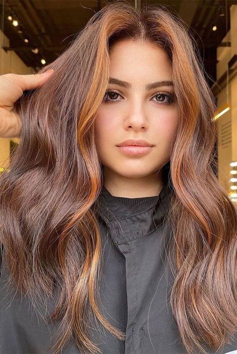 17 Stunning Fall Hair Colors with Curtain Bangs: Embrace the Season’s Beauty Classic Balayage, Mushroom Hair, Kadeřnické Trendy, Money Piece, Ginger Hair Color, Fall Hair Color For Brunettes, Spring Hair Color, Hair Color Auburn, Hair Done