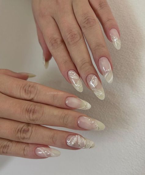 Asian Almond Nails, Cute Dainty Nails, Donut Nails Short, Glazed Donut Nails Short, Korean Almond Nails, Glimmer Nails, Cream Nails Designs, Nail Ideas Elegant, Wedding Nails Elegant